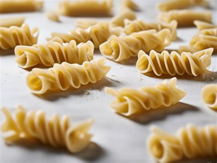 How can you tell if uncooked pasta is bad?