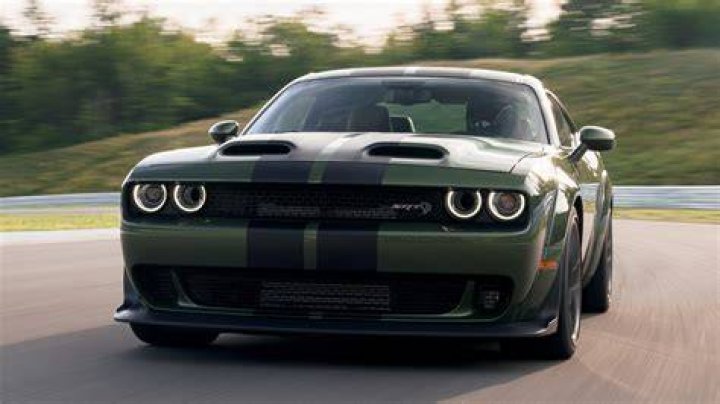 How fast is a hellcat?