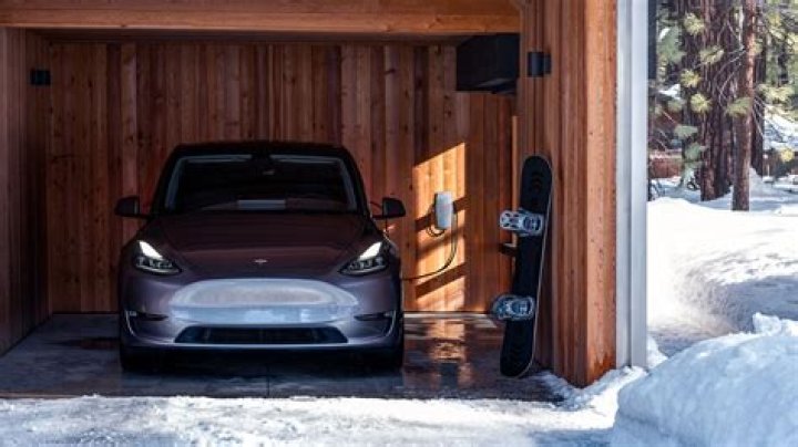 Is a Tesla good in snow?
