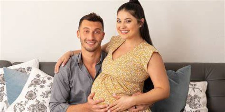 Is Lauren on 90 Day Fiancé pregnant again?