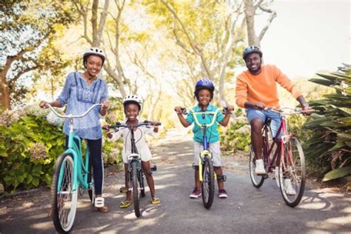Should families do activities together?