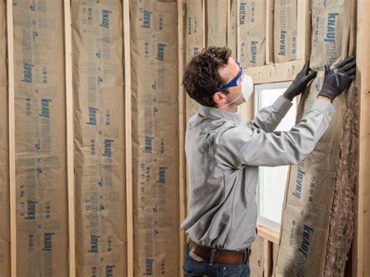When installing insulation Where is the paper?