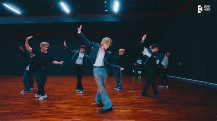 Who BTS choreography?